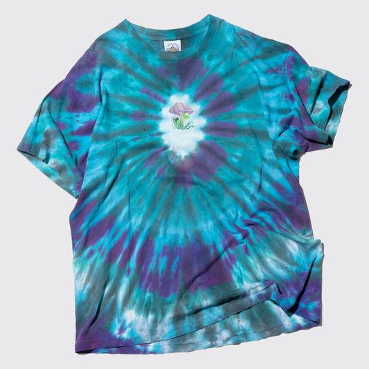 vintage 90’s BYE-DYE magic mushroom trip out t-shirt