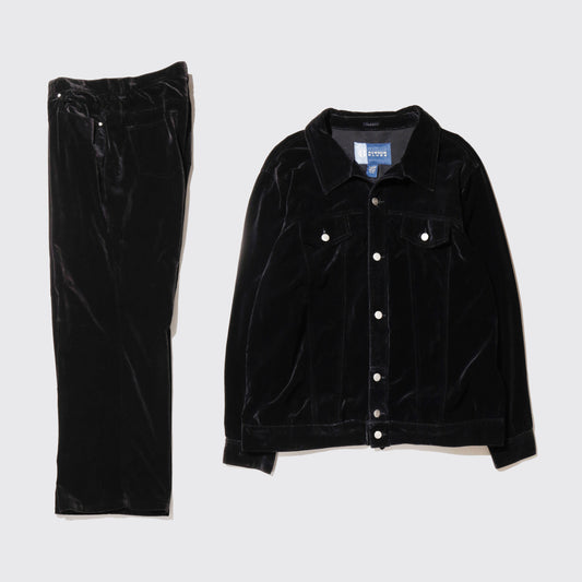 vintage velvet trucker set up