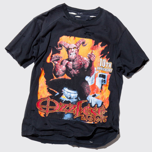vintage 05's Ozzy Osbourne "Ozzfest2005" broken t-shirt , Rob Zombie/Black Sabbath/Iron Maiden etc