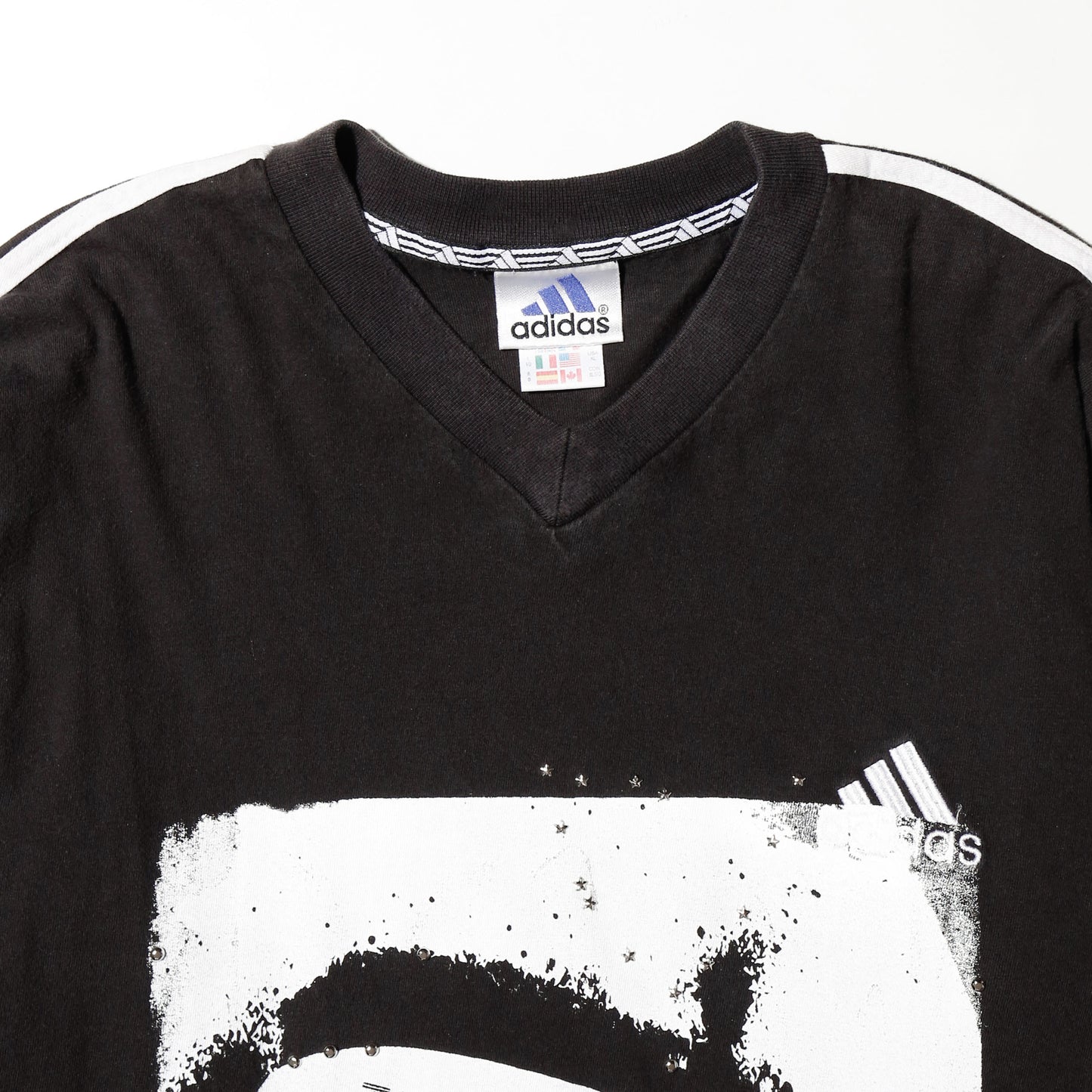 *one-off "the world is yours" hand screen l/s
