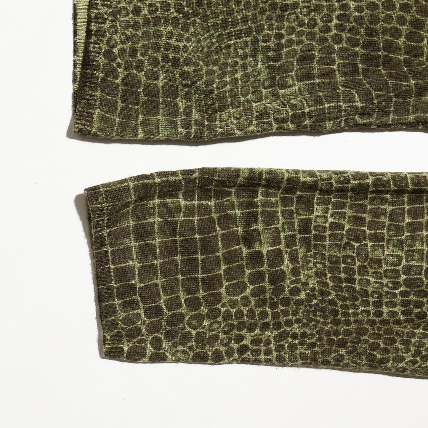vintage croc pattern sweater