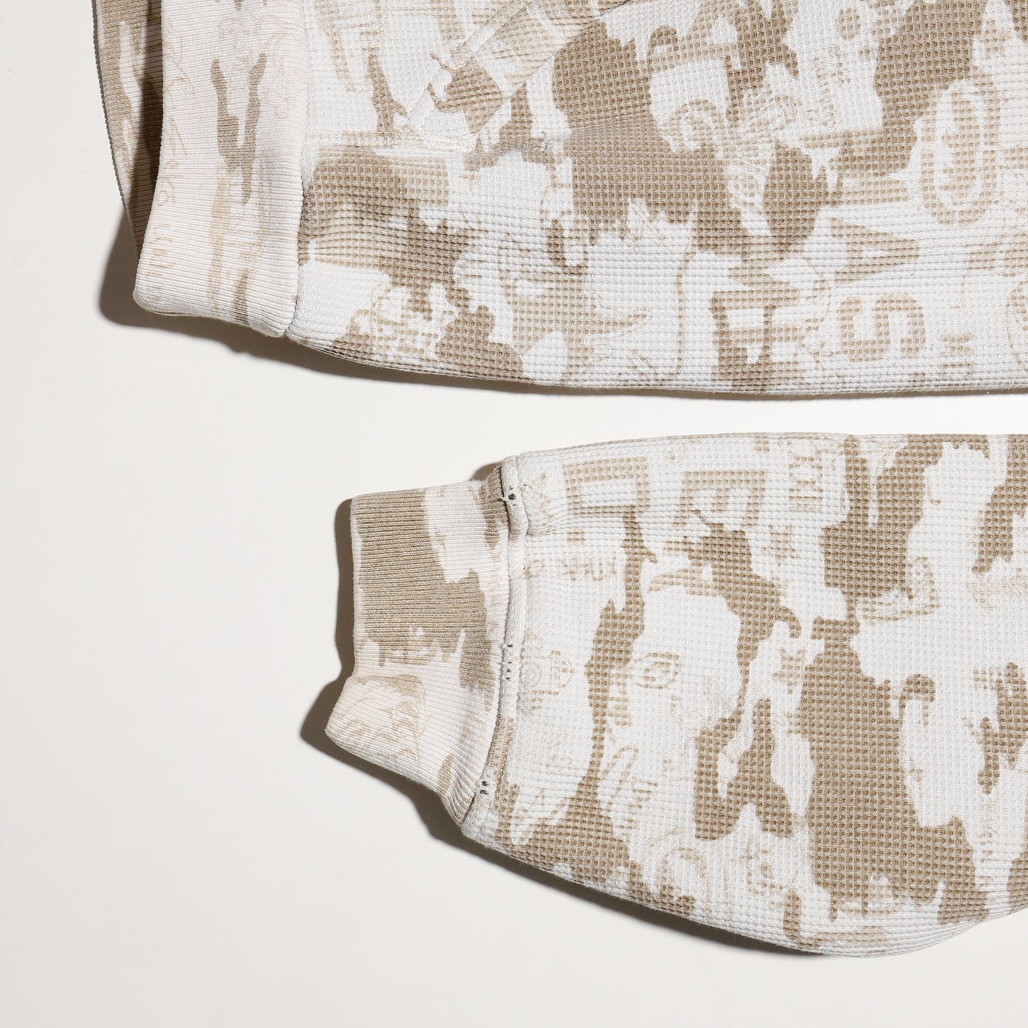 vintage ecko unltd. desert camo boa thermal hoodie