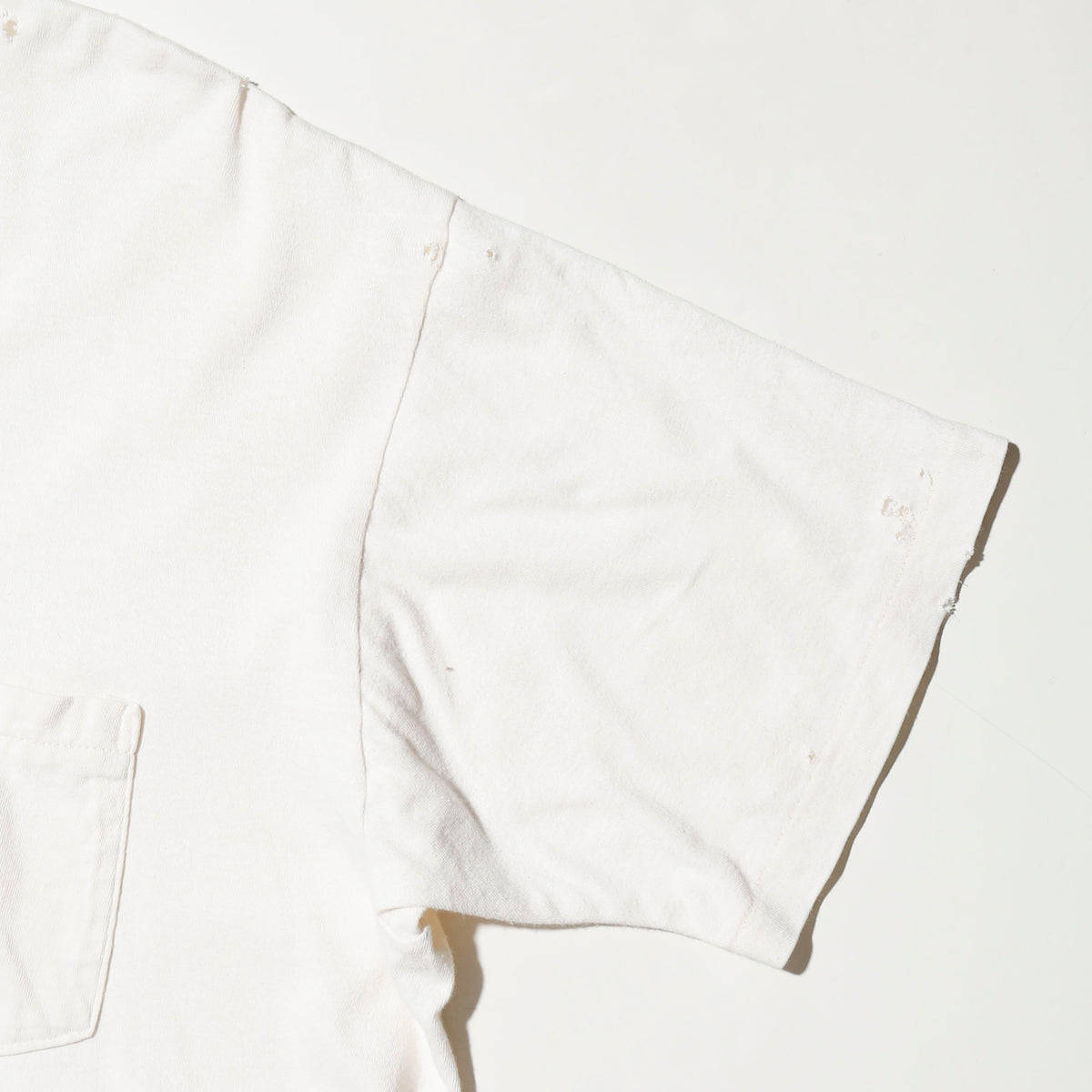 vintage 90's gap broken t-shirt