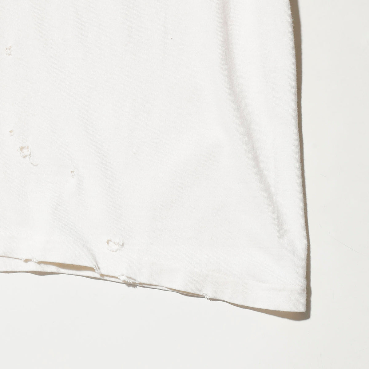 vintage 90's gap broken t-shirt