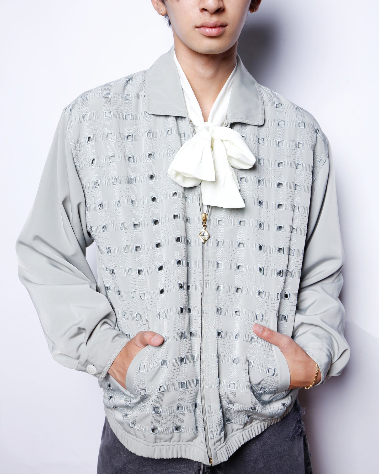 vintage hole zipped jacket
