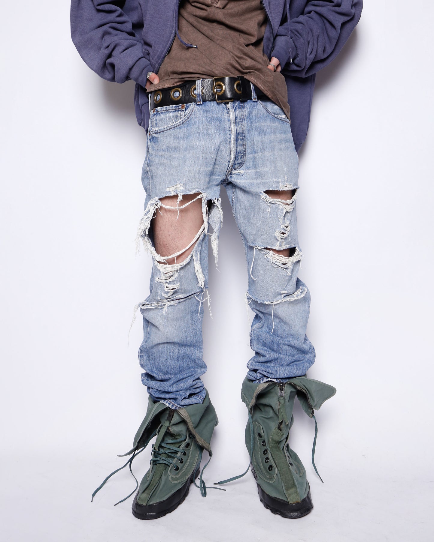 vintage euro 90-00's levi's 501 crush jeans