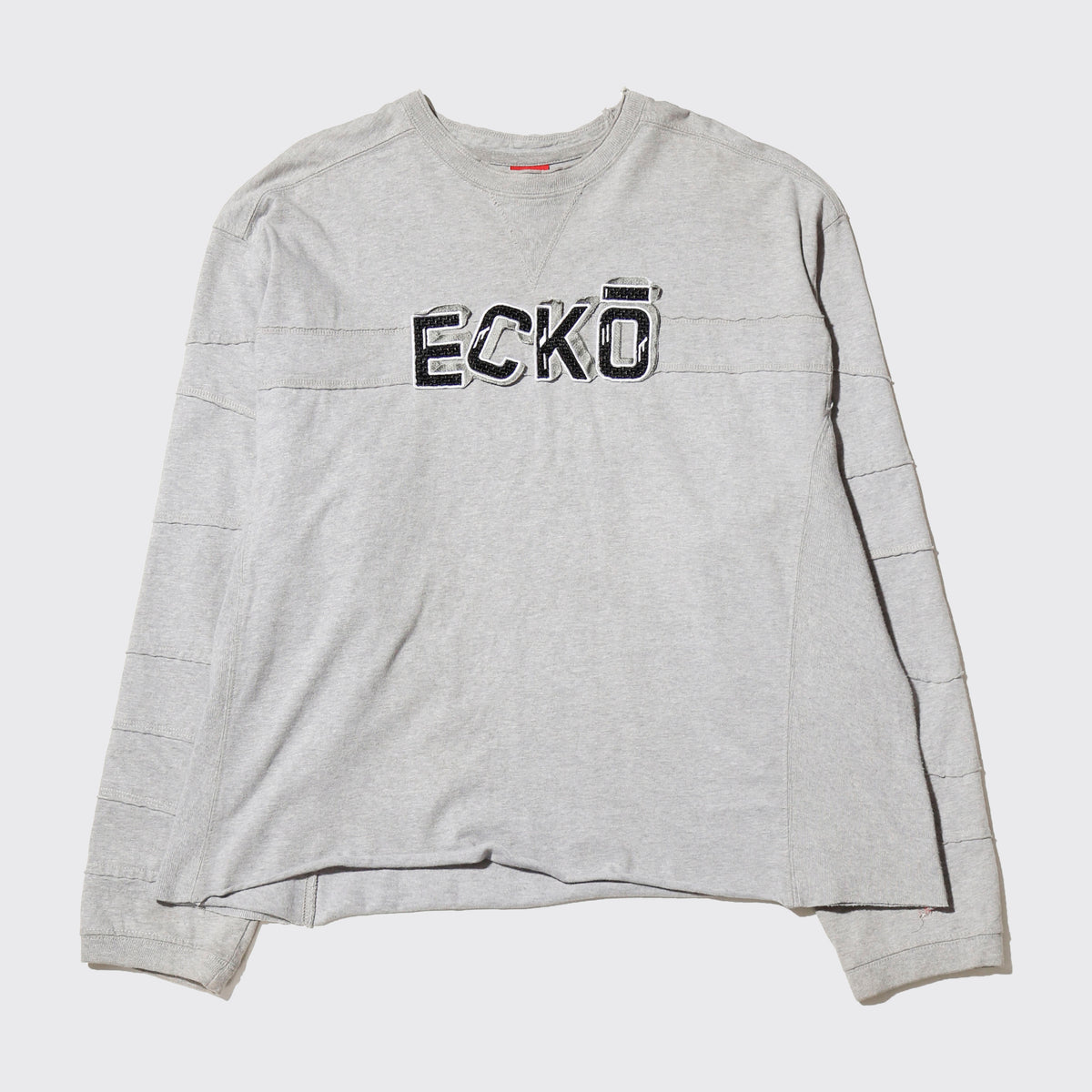vintage 00's Eckō unltd rebuild l/s t-shirt