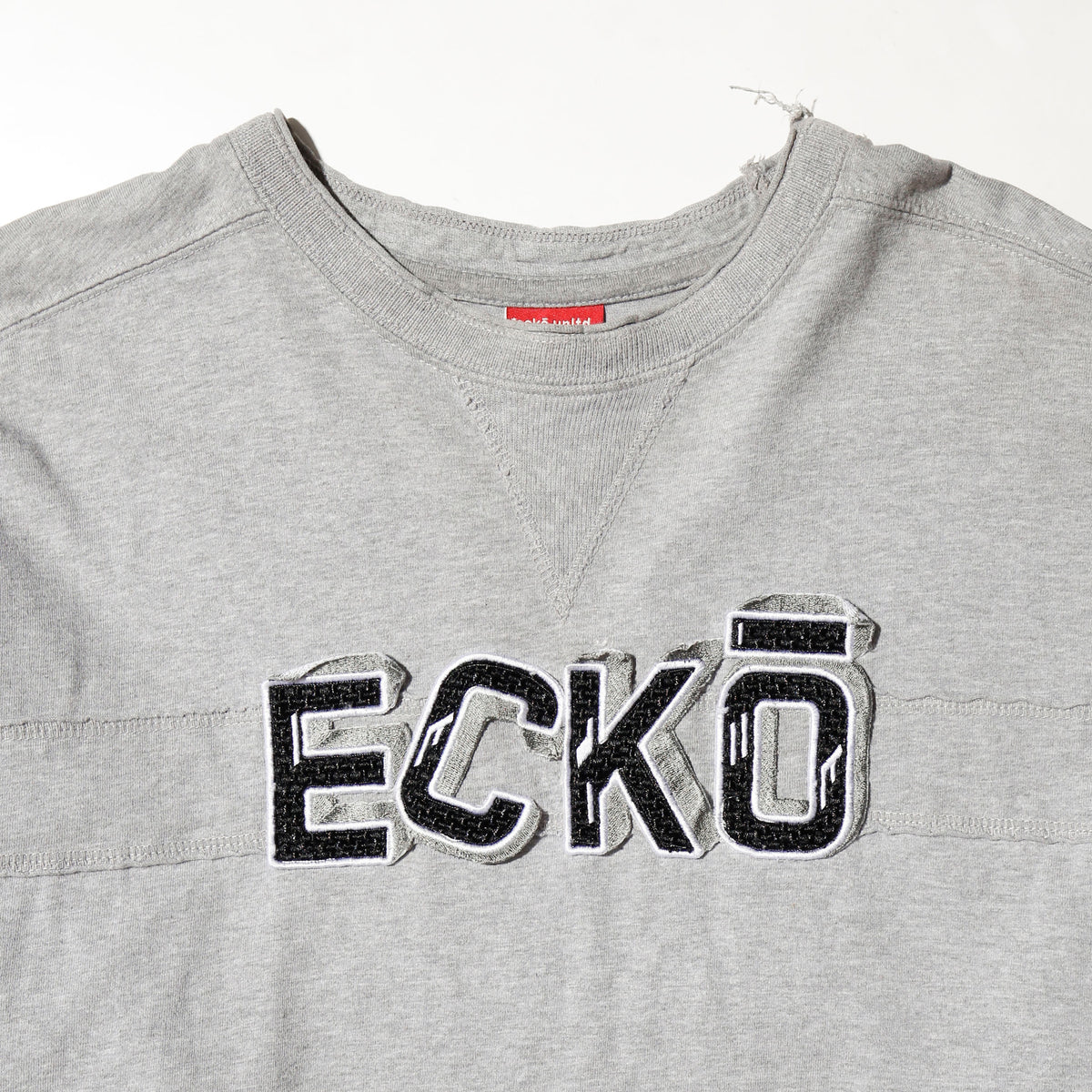 vintage 00's Eckō unltd rebuild l/s t-shirt