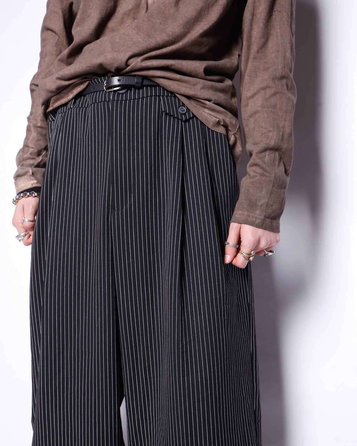 vintage tucked stripe wide slacks