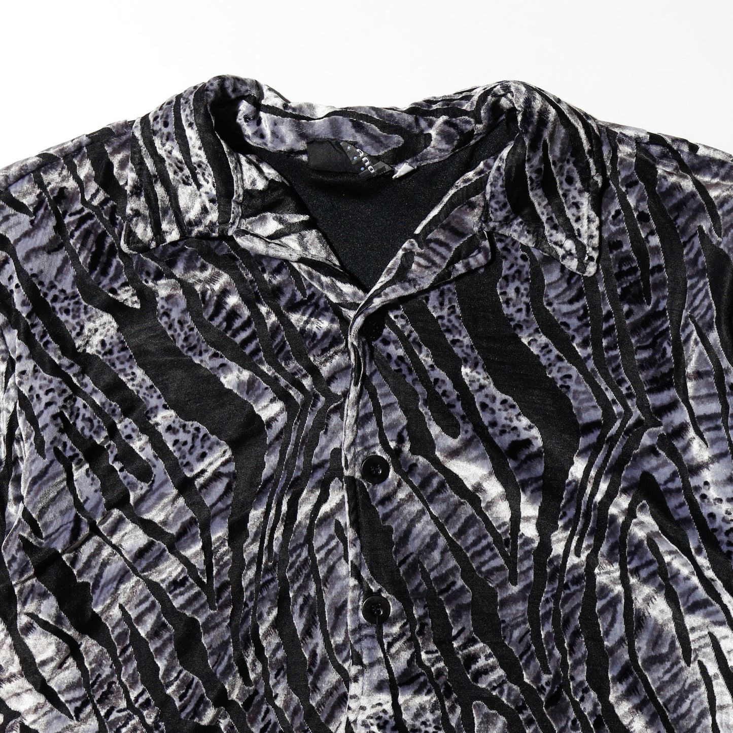 vintage zebra textured velour h/s shirt