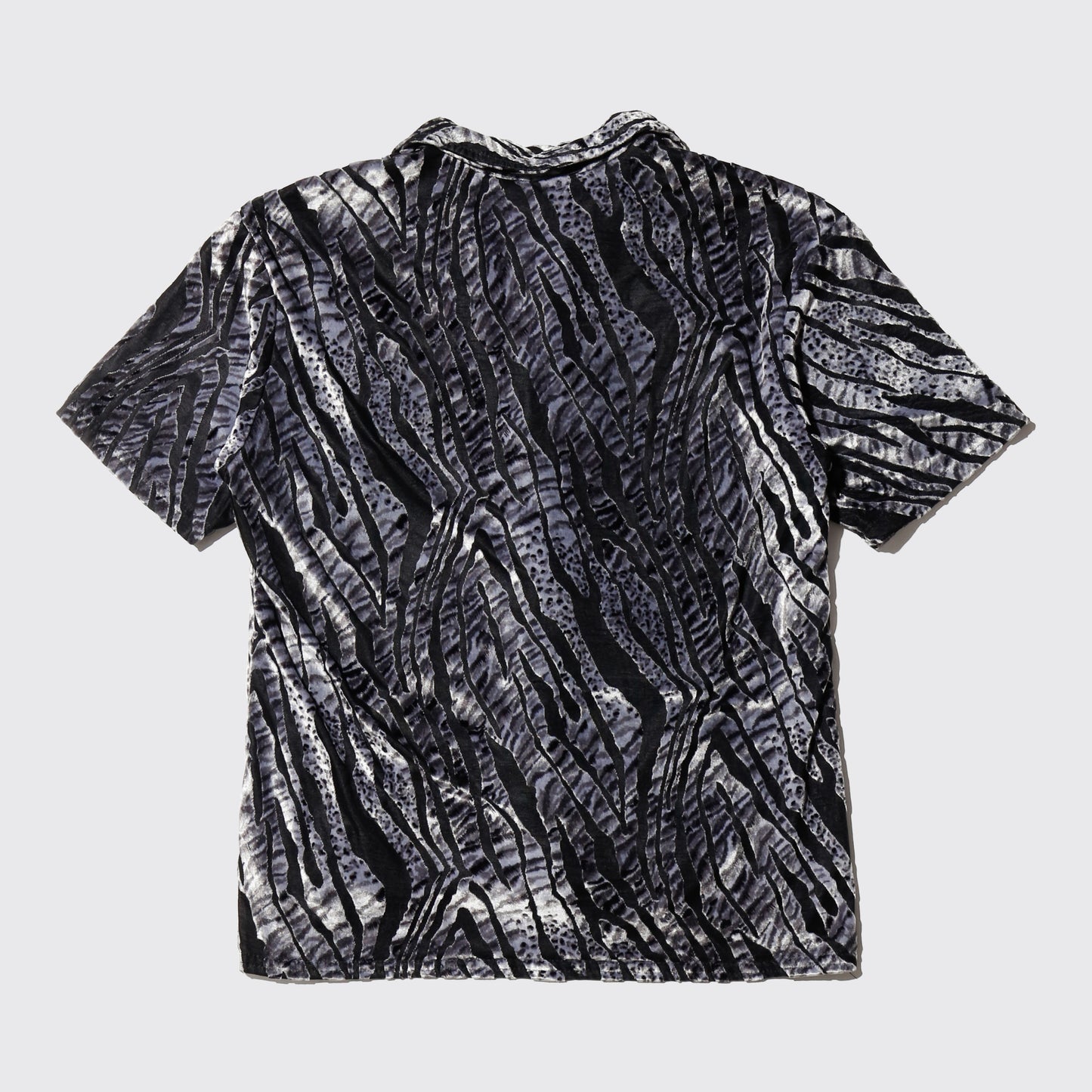 vintage zebra textured velour h/s shirt