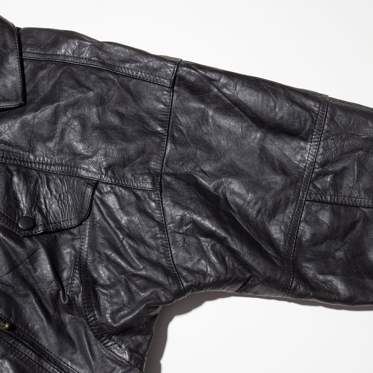 vintage cropped trucker leather jacket