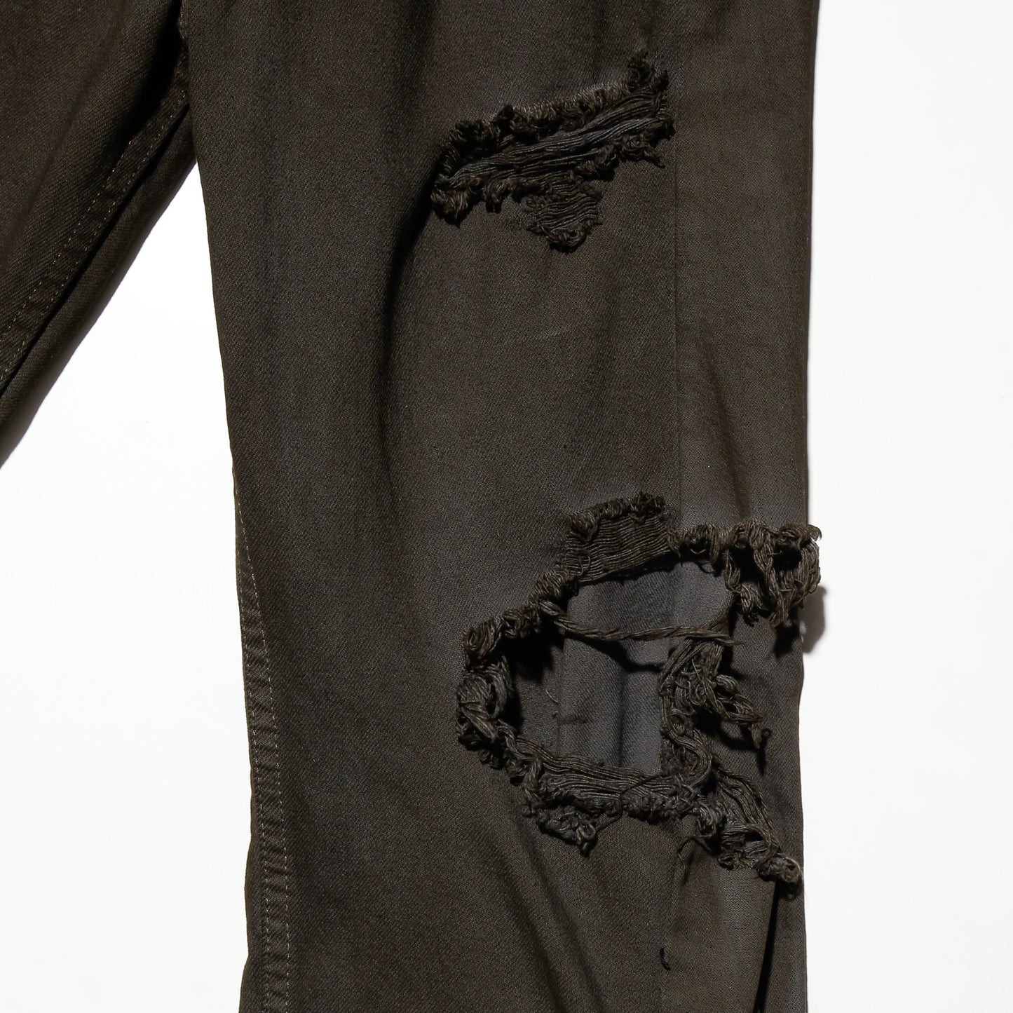 *one-off broken cargo upside down jeans: model-maddy finish