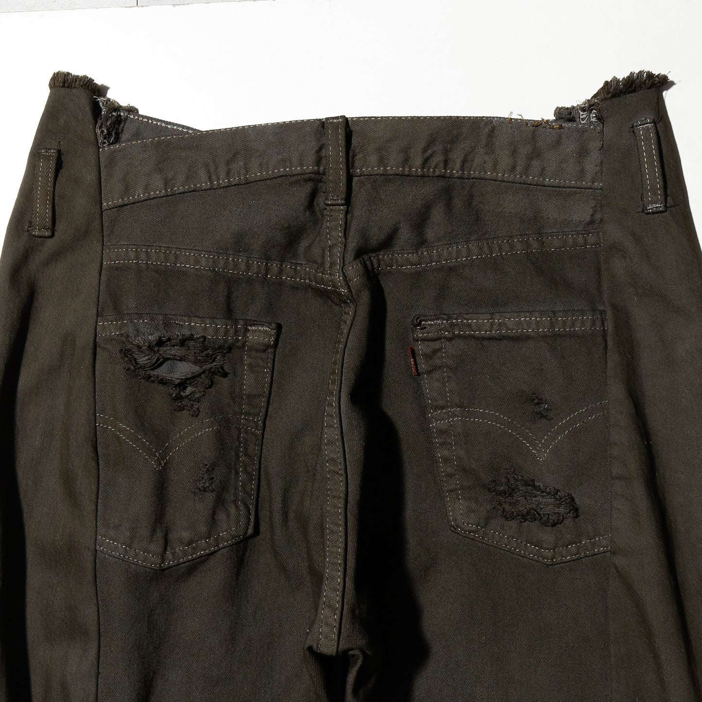 *one-off broken cargo upside down jeans: model-maddy finish
