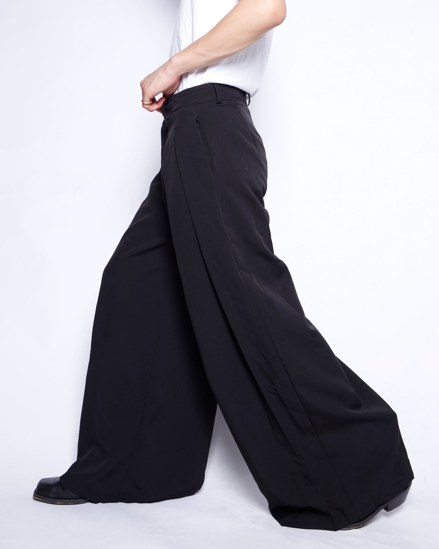 vintage pleats tucked wide slacks