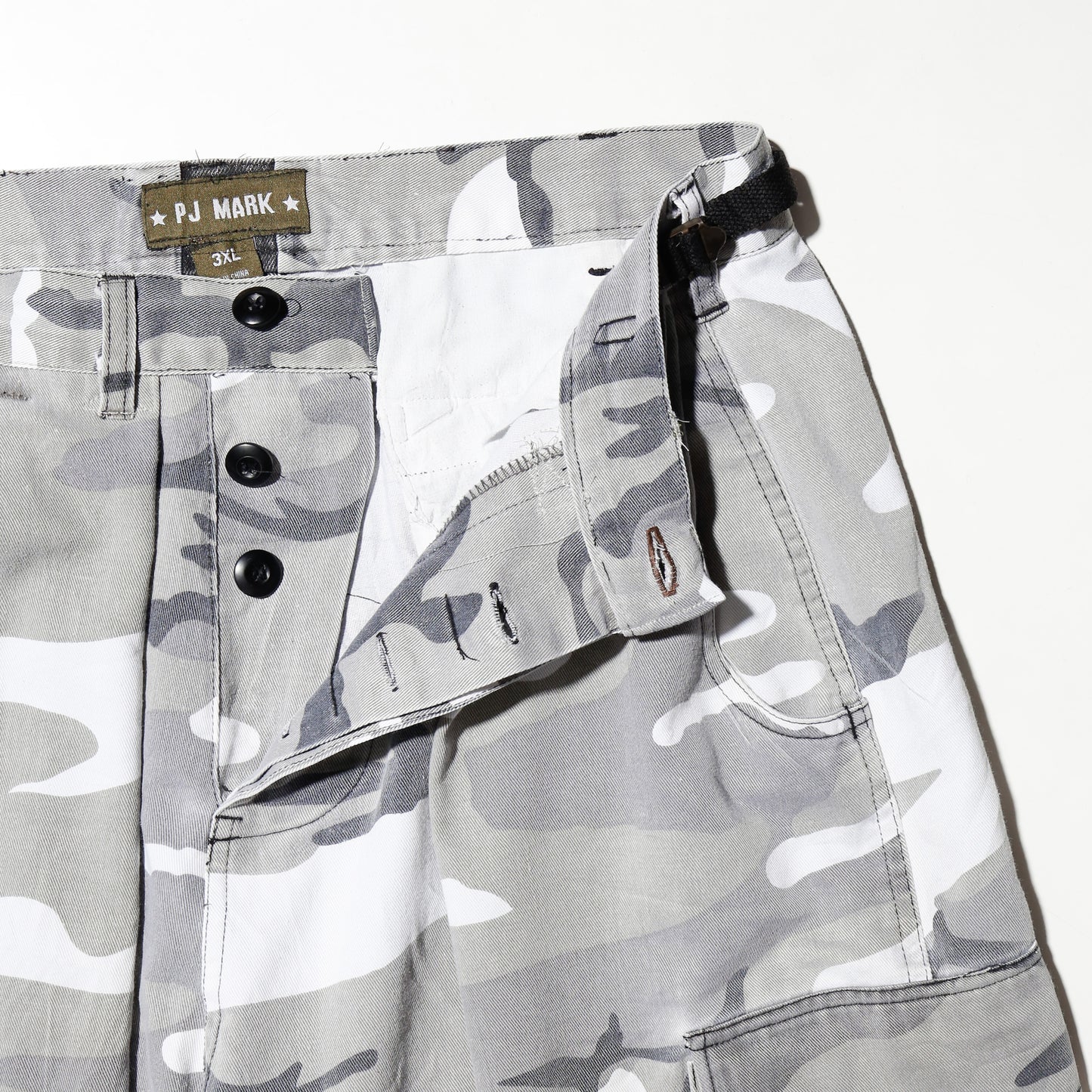 vintage city camo cargo shorts