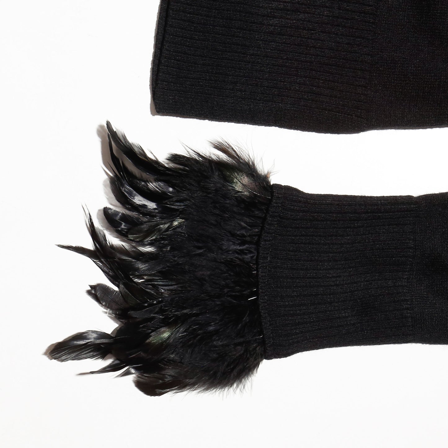 vintage feather cuffs ring decollete sweater