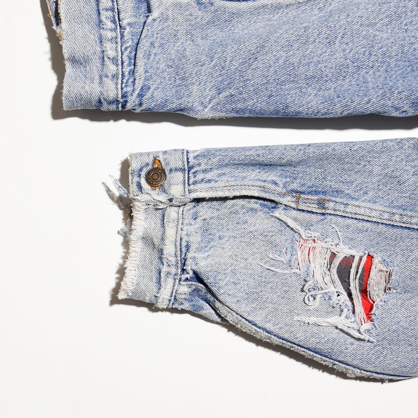 *one-off 90's Levi's broken trucker jacket , with check liner