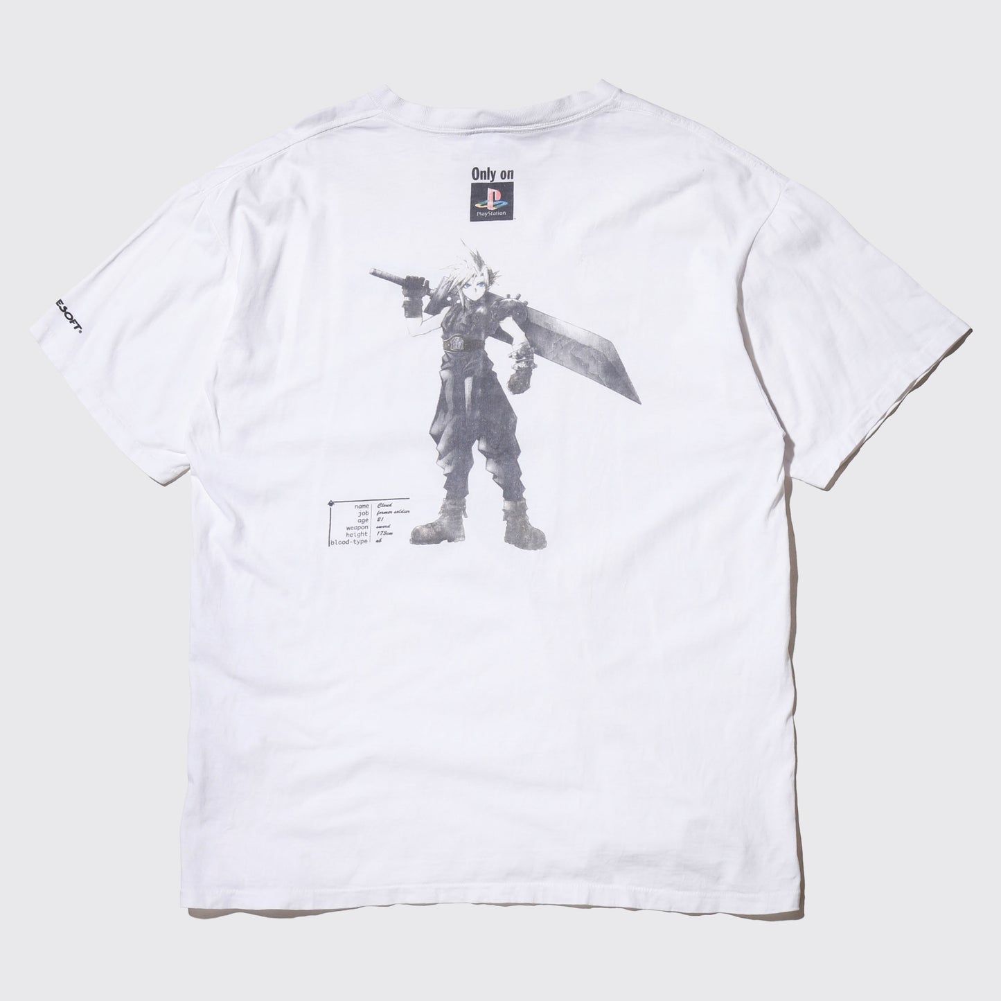 vintage 90's Final Fantasy VII Cloud t-shirt , by Square Soft