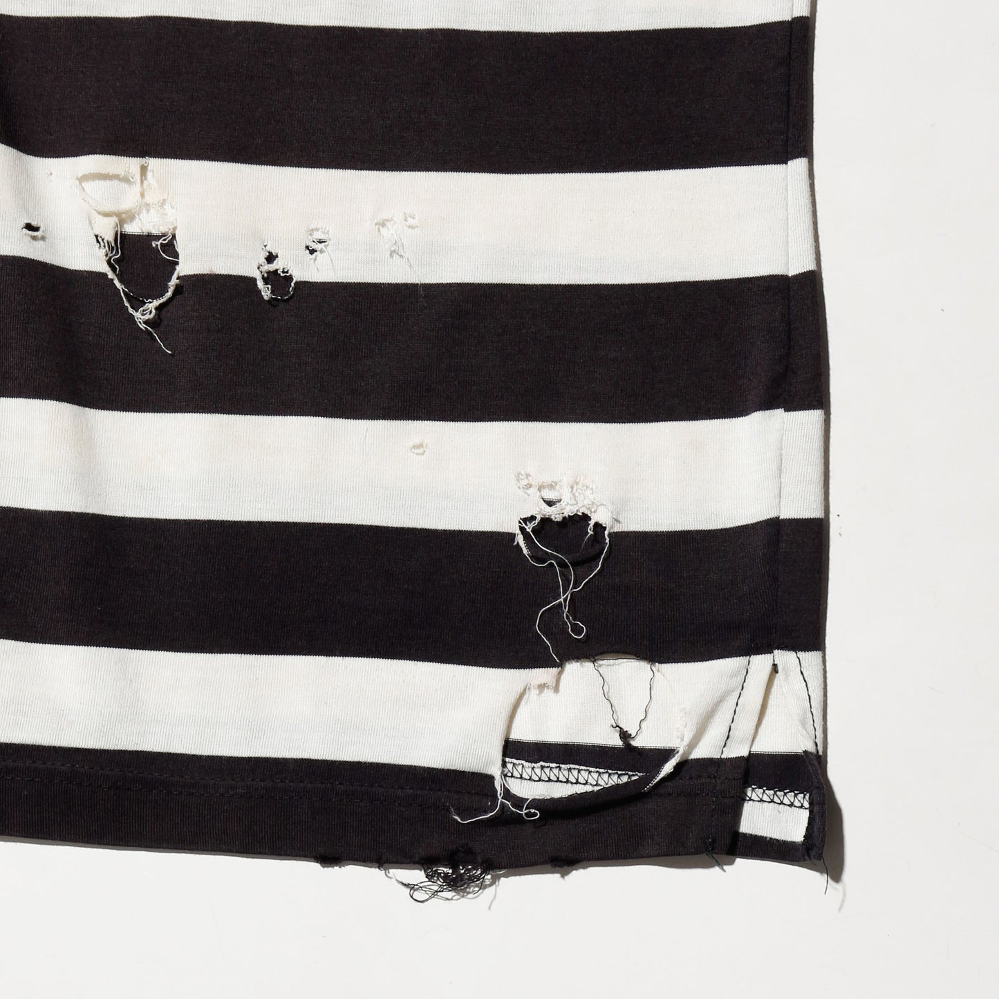 *one-off border broken cut sew