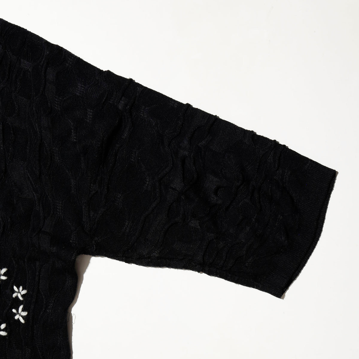 *one-off switched 3d knit h/s