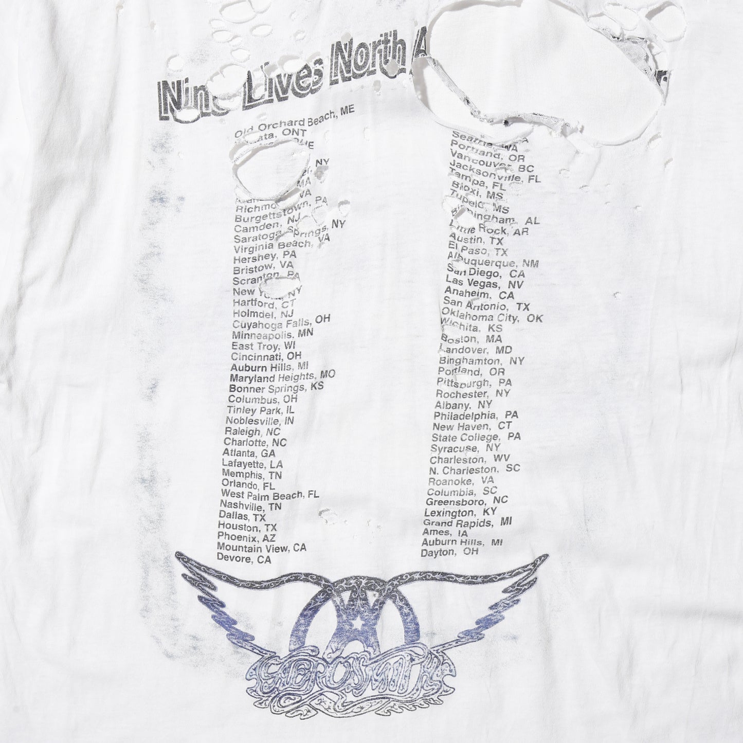 vintage 1997's Aerosmith “Nine Lives“ tour broken t-shirt