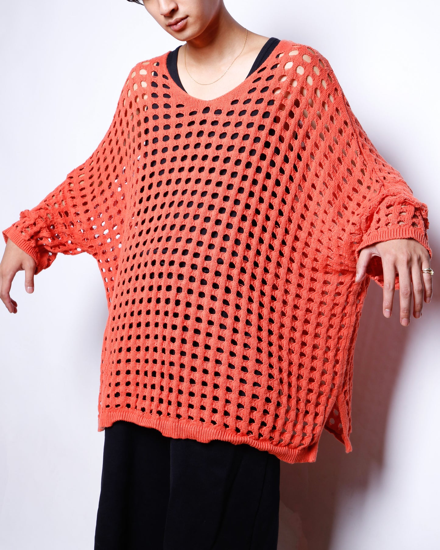 vintage hole knit pullover