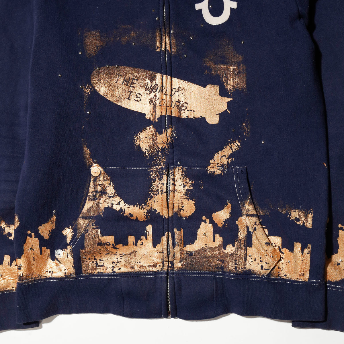 *one-off "the world is yours" hand screen hoodie