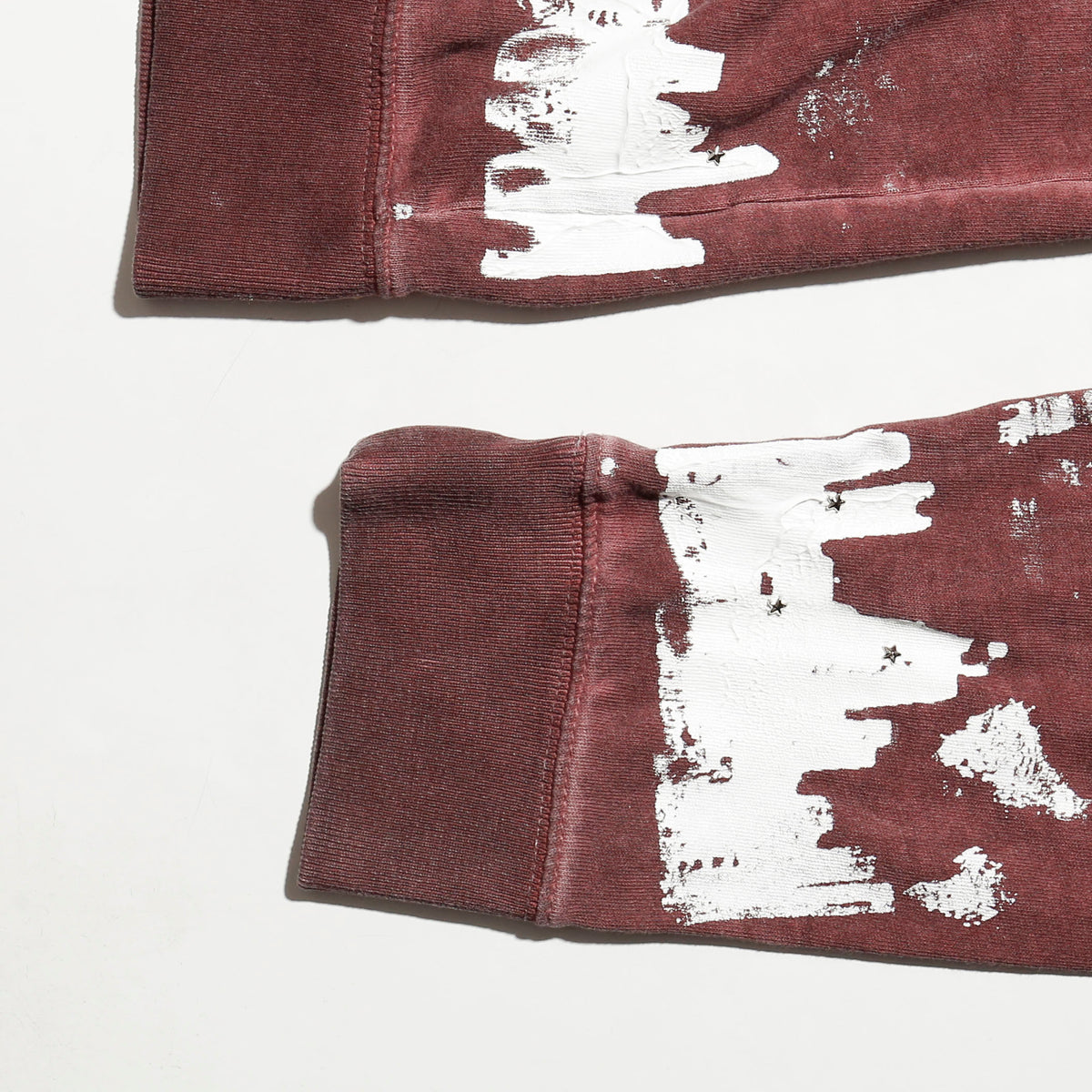 *one-off "the world is yours" hand screen hoodie