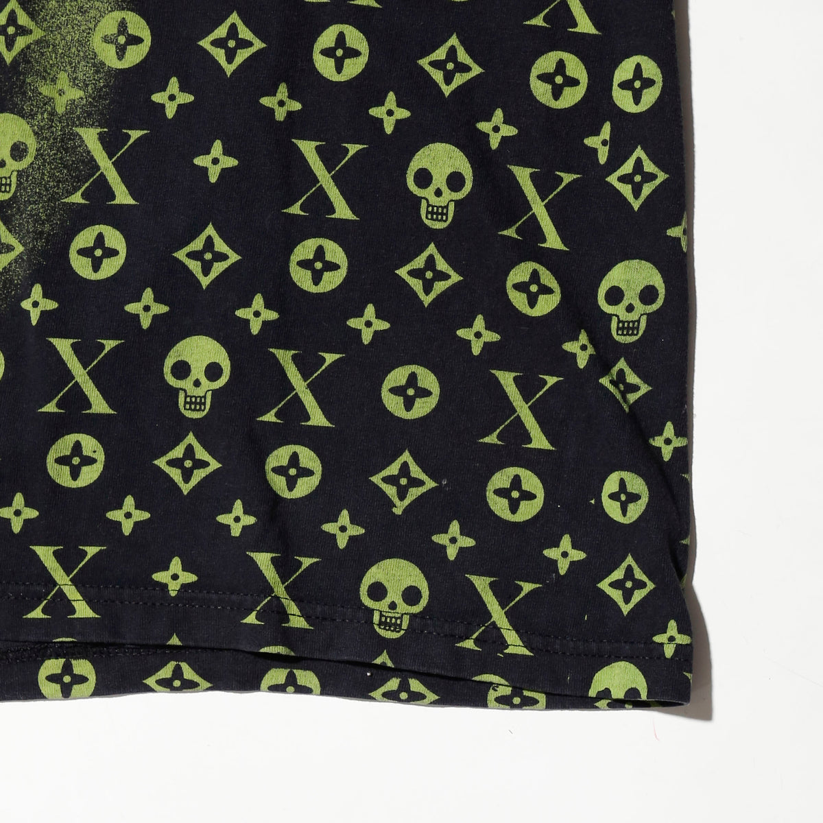 vintage skull monogram all over print t-shirt