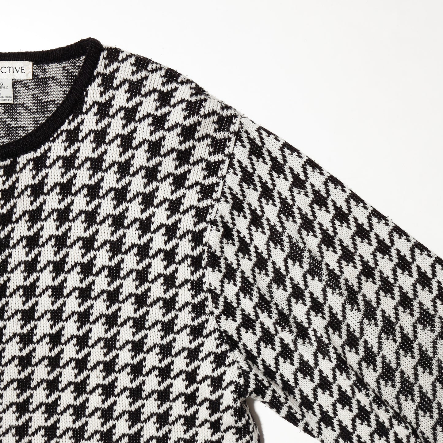 vintage houndstooth chanel cardigan