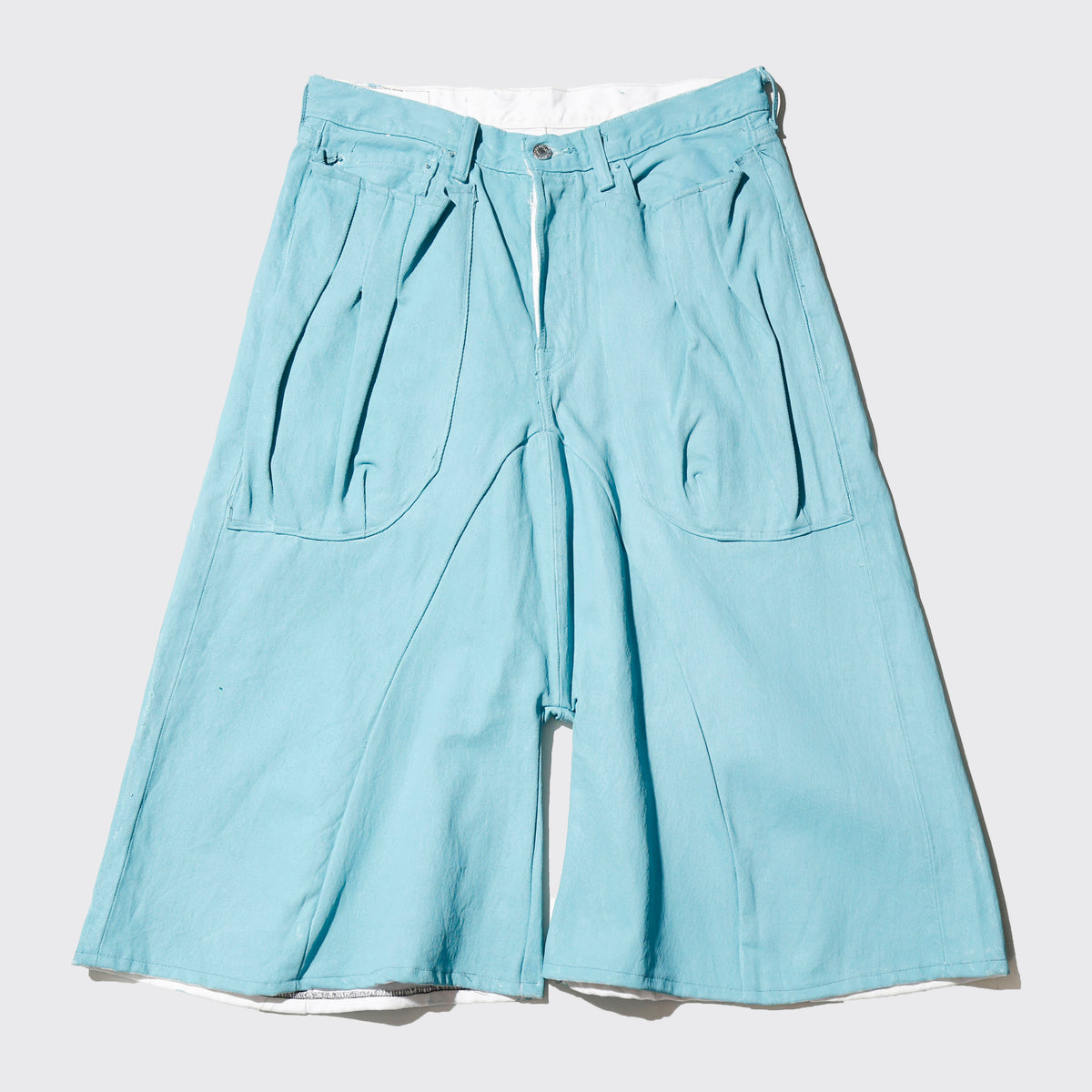 *one-off drop pocket bermuda shorts :model-coating tifany