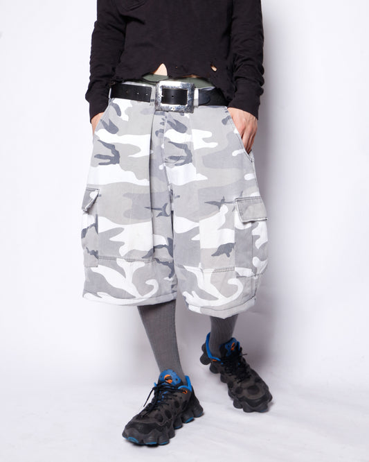vintage city camo cargo shorts