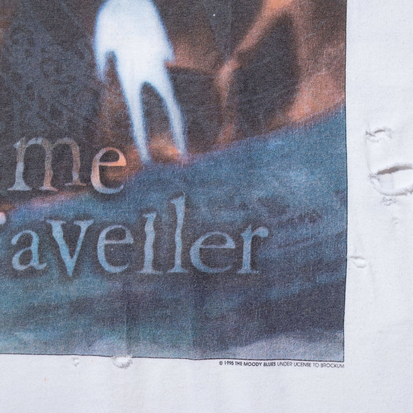 vintage 1995's The Moody Blues tour broken t-shirt
