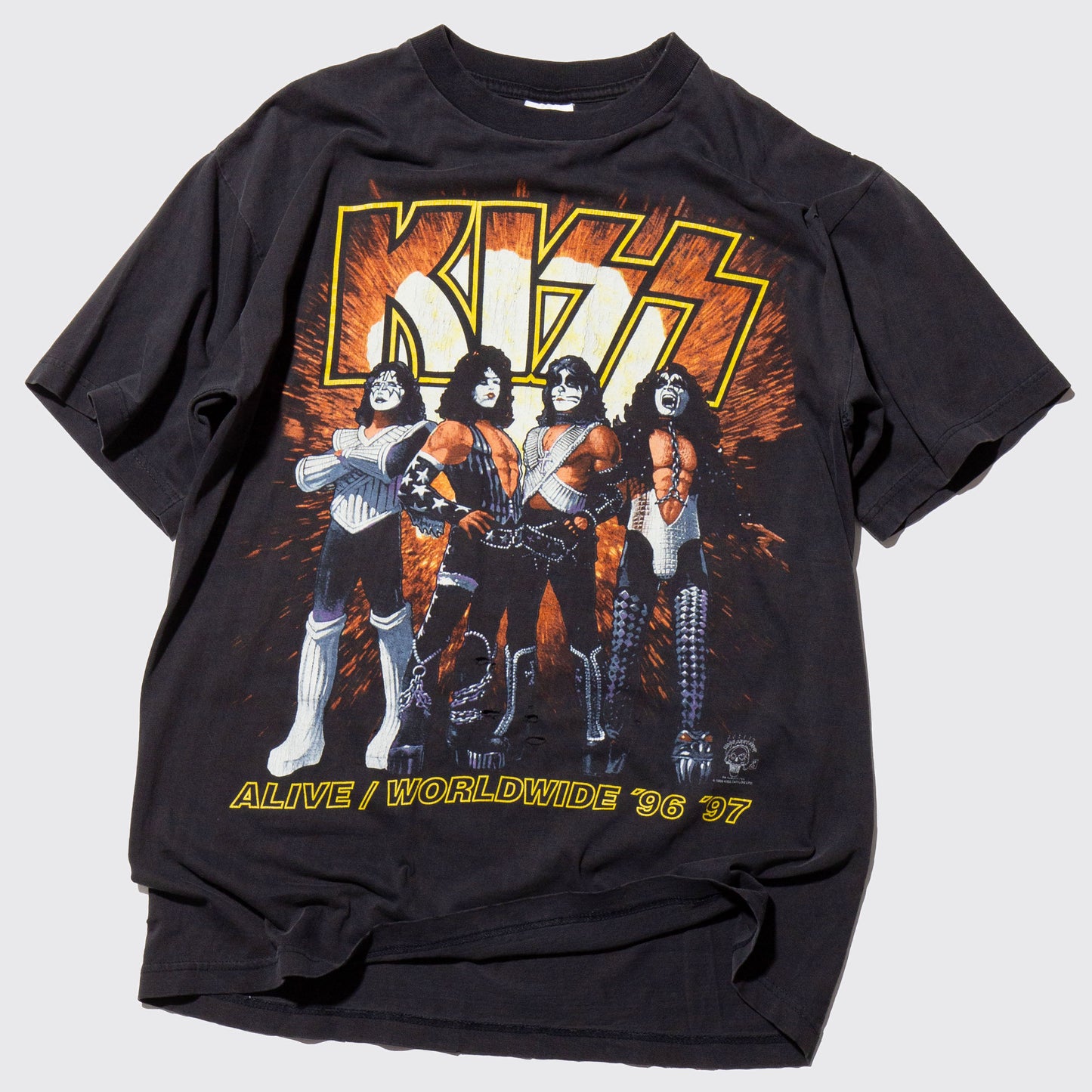vintage 1996-96's KISS ALIVE WORLDWIDE t-shirt