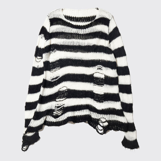 *one-off broken low gauge border sweater