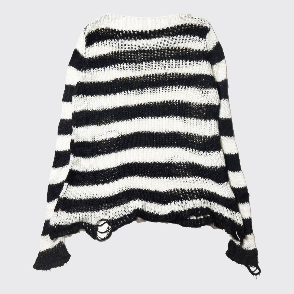 *one-off broken low gauge border sweater