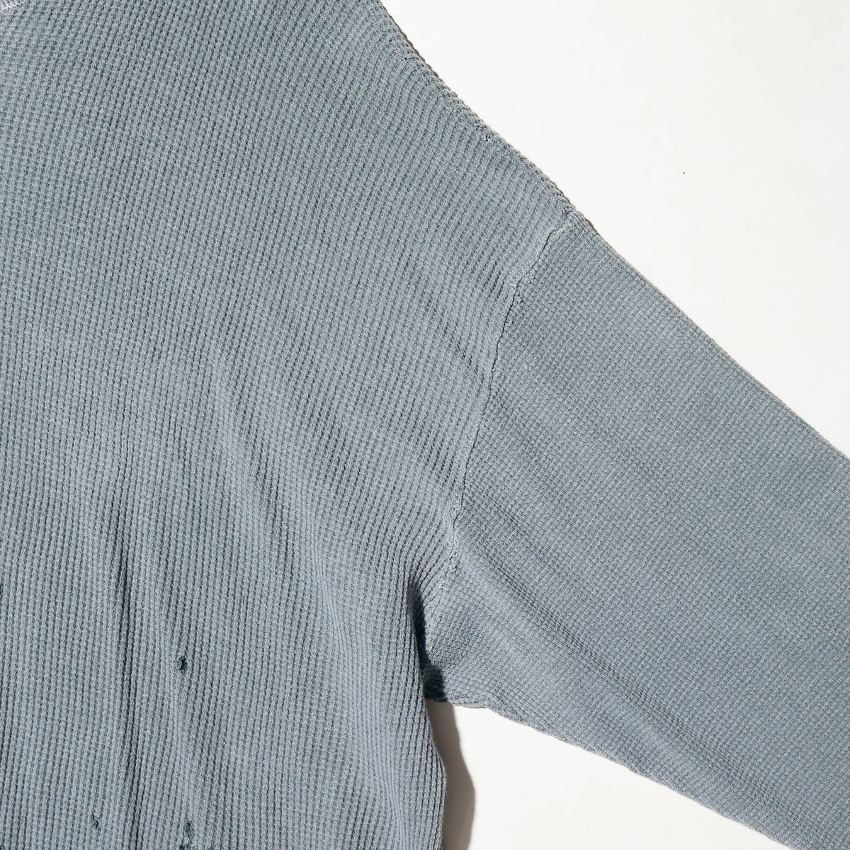 *one-off broken henry neck thermal cut sew