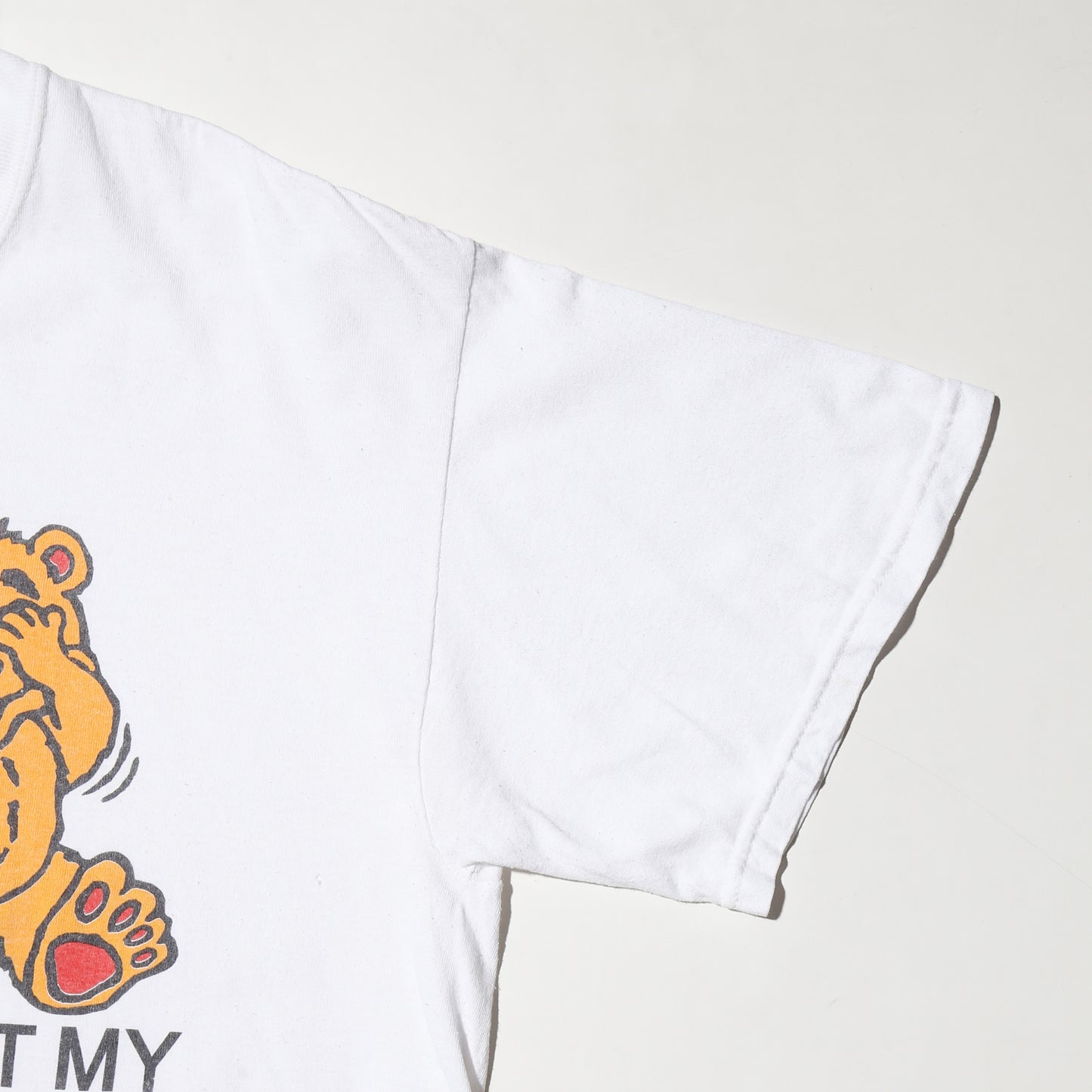 vintage 00's "stop staring at my teddies" boob joke t-shirt