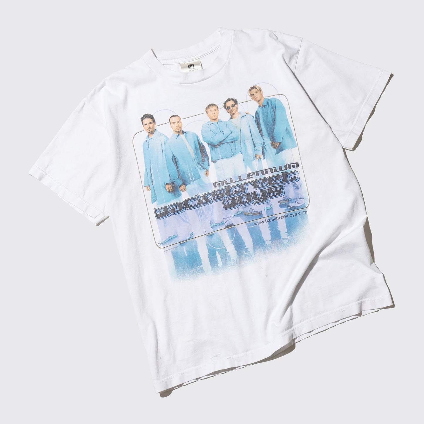 vintage 1999's Backstreet Boys "into the millennium" tour t-shirt