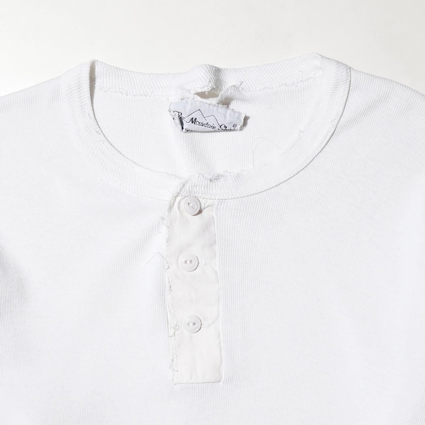 *one-off broken henry neck cut sew