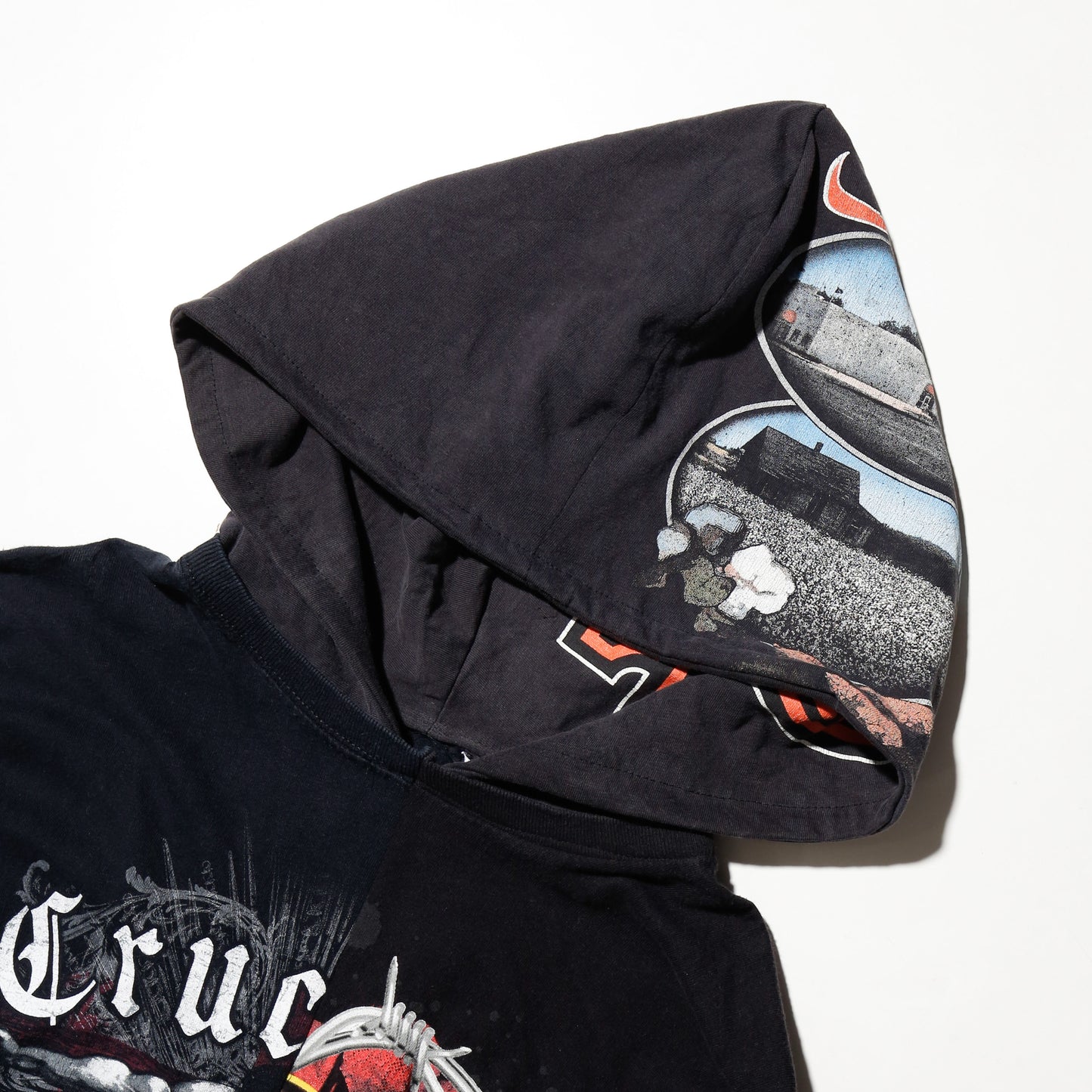 *one-off hybrid hooded cut sew, with detachable gloves