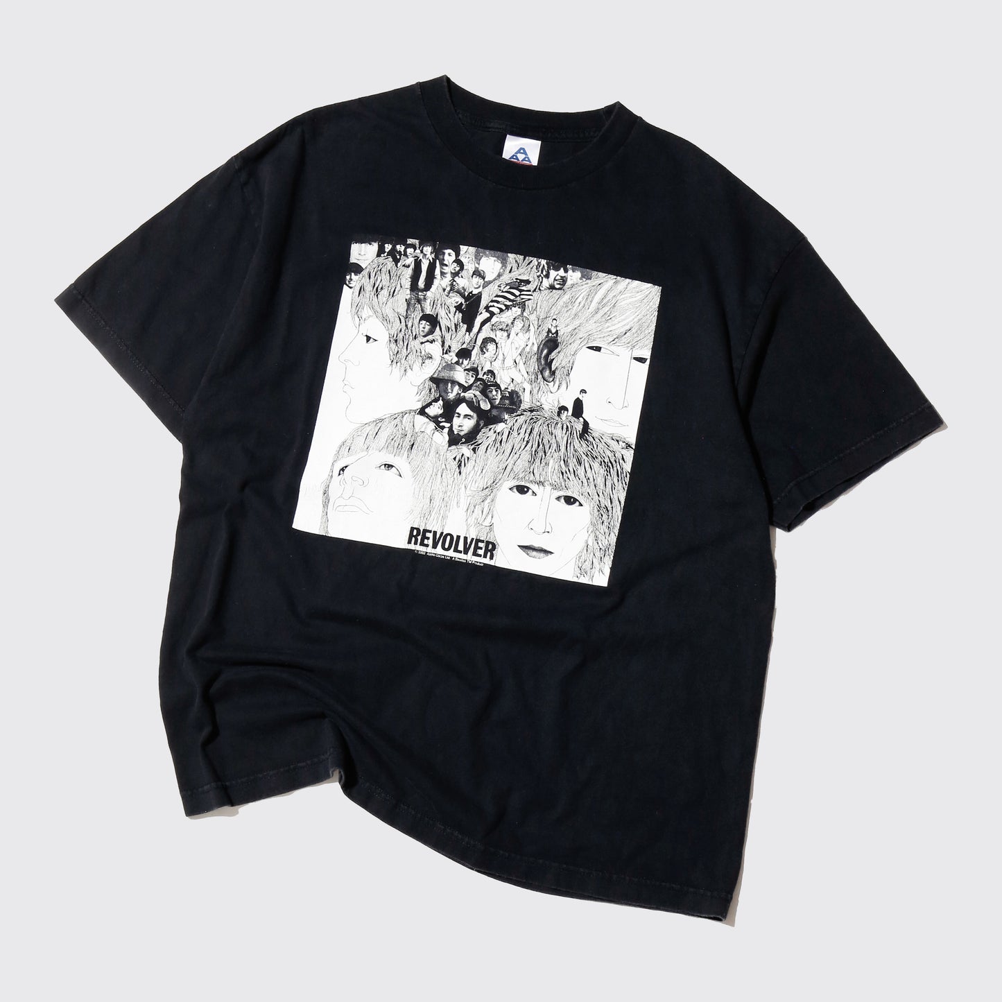 vintage 2002's the beatles revolver t-shirt