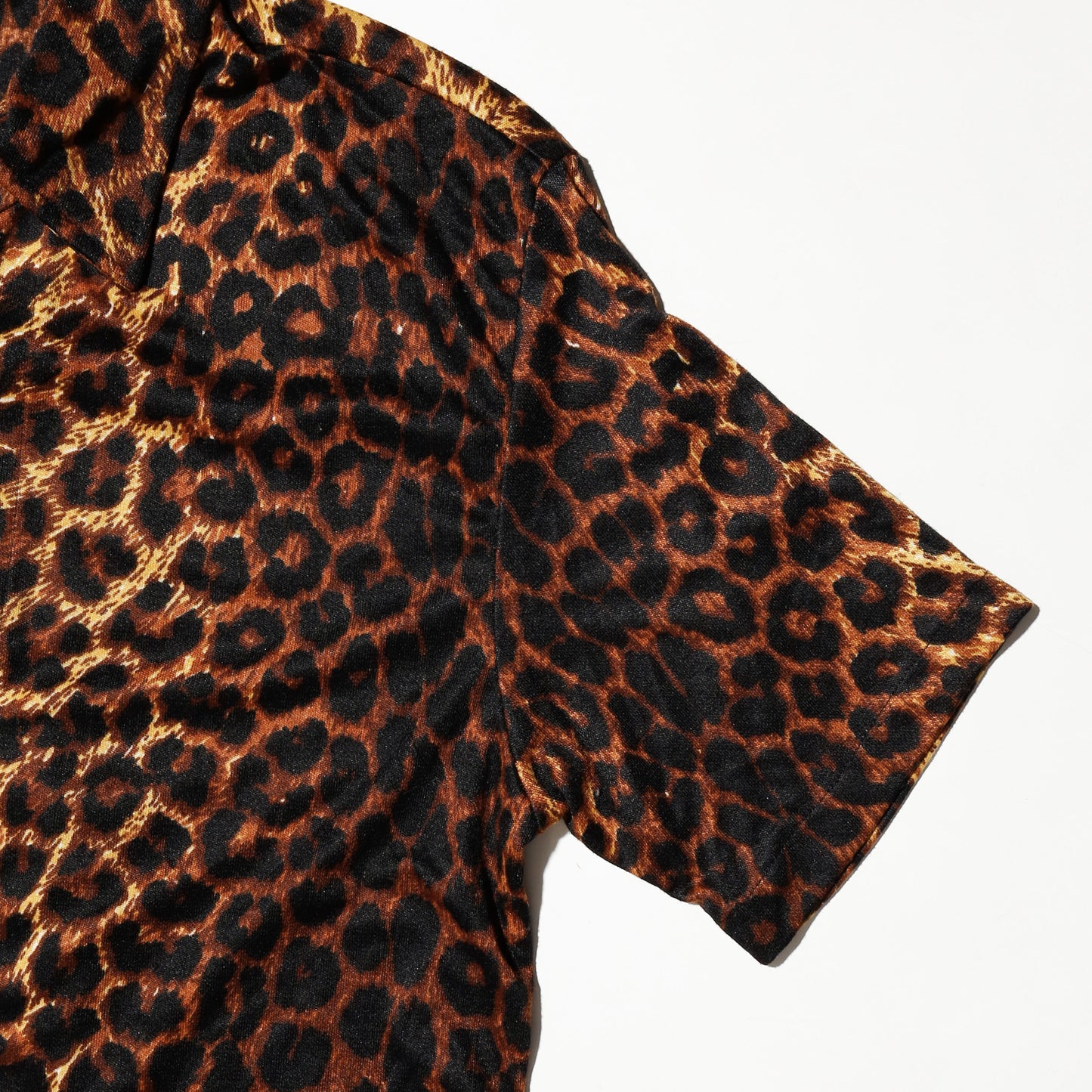 vintage animal poly h/s shirt