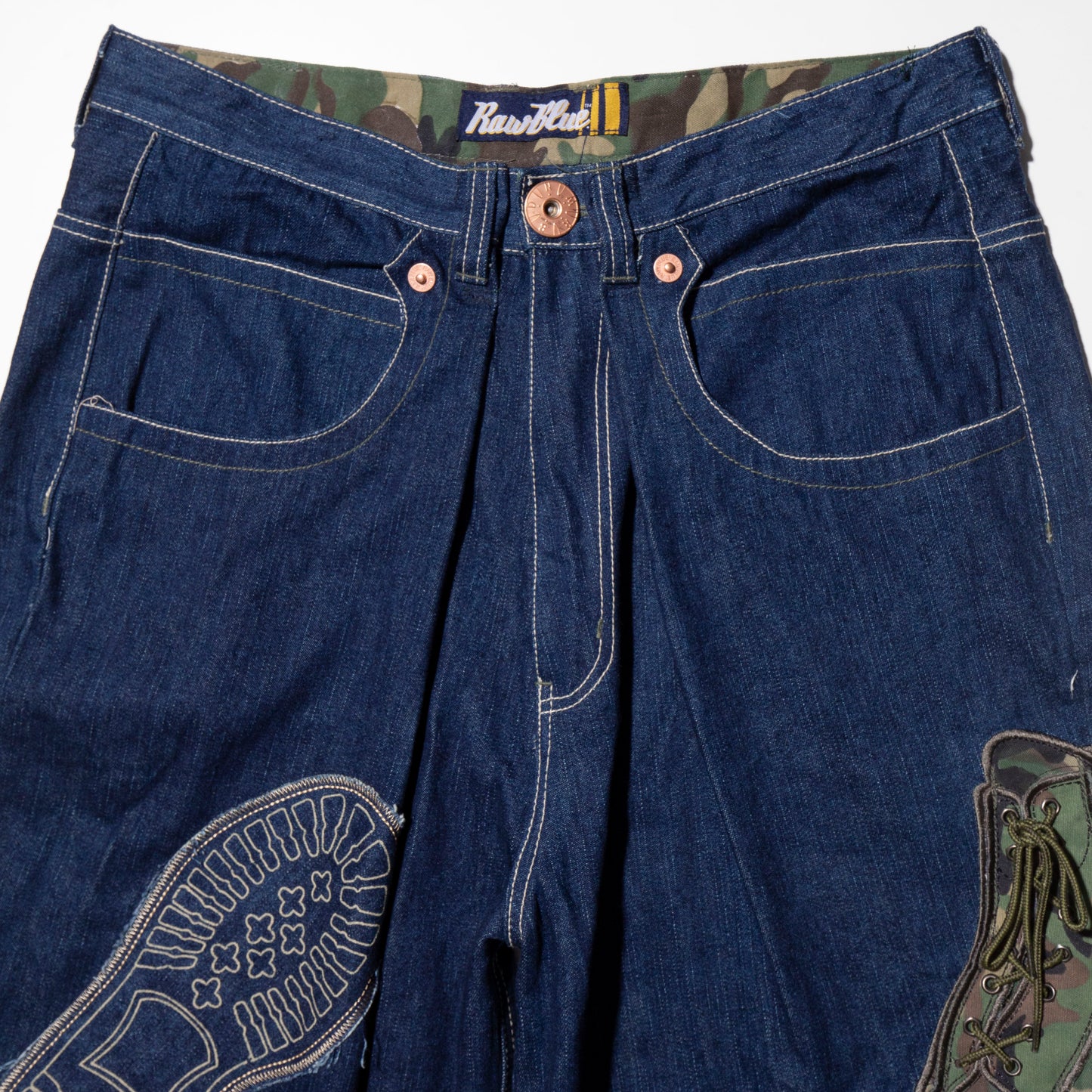 vintage timber footprints cropped baggy shorts