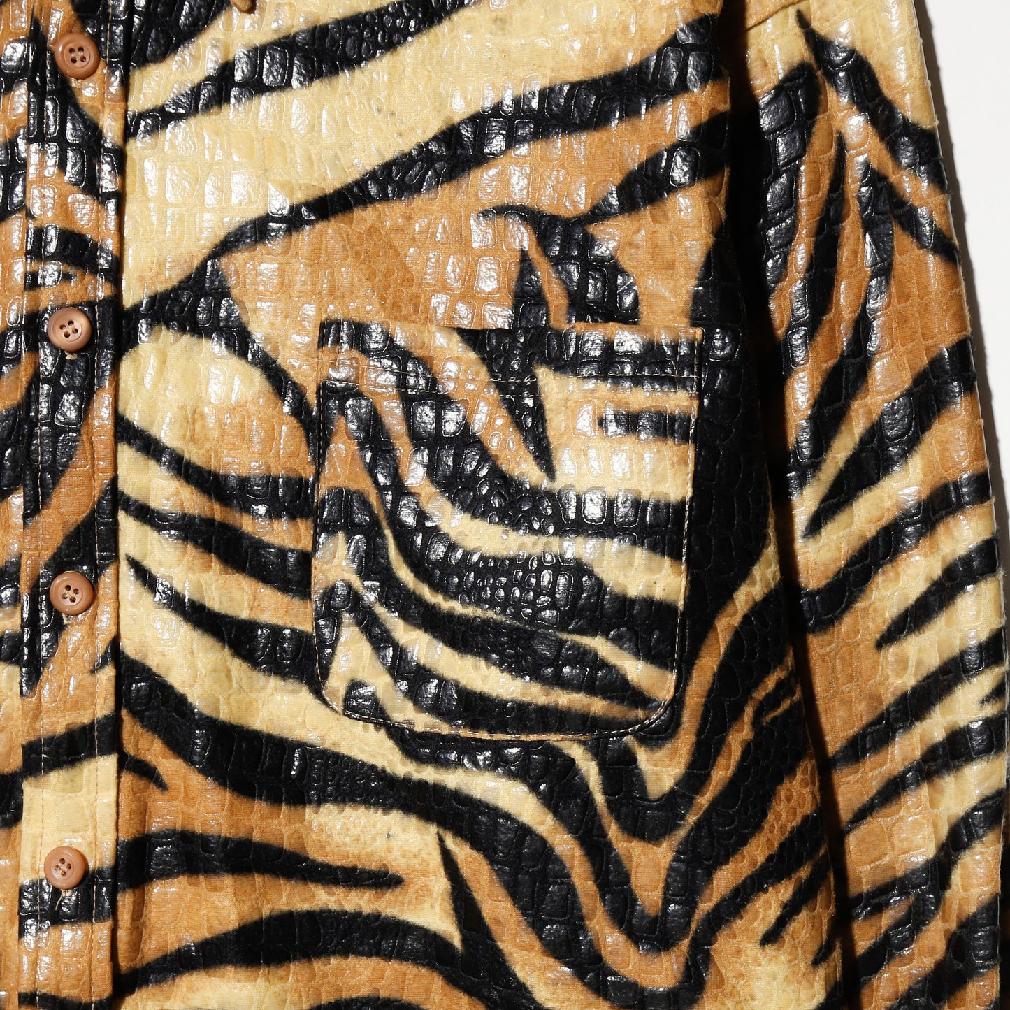vintage enamel tiger shirt