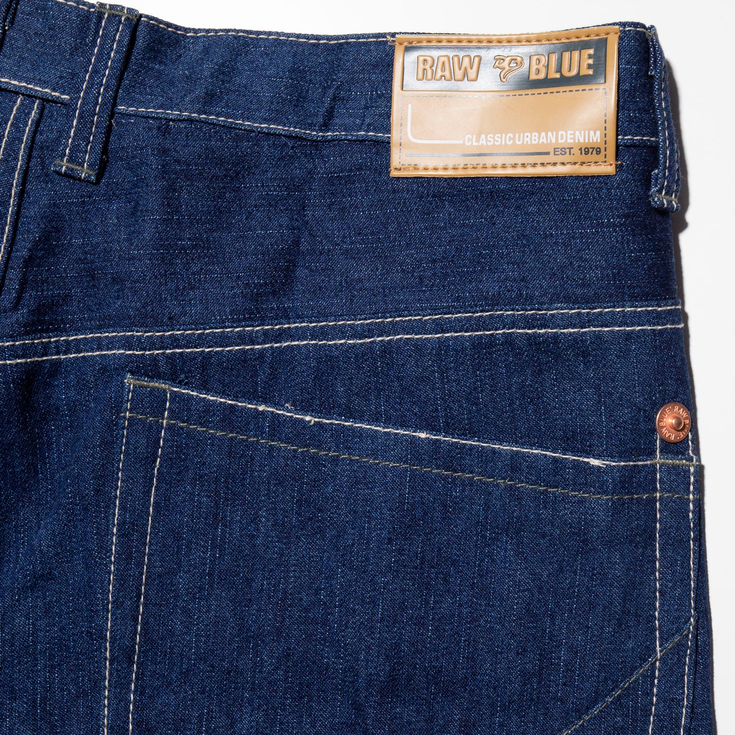 vintage timber footprints cropped baggy shorts