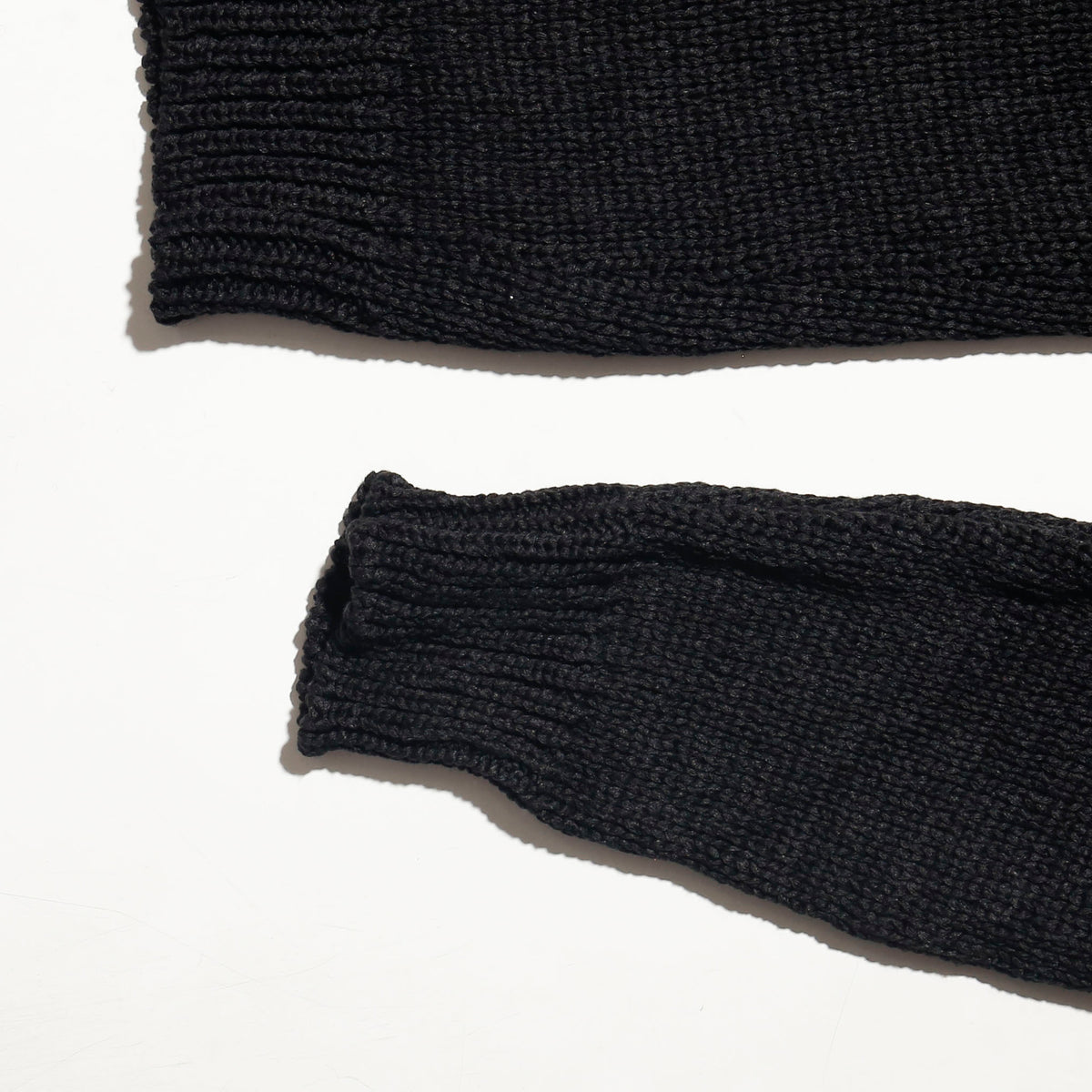 vintage slanting snap broken sweater