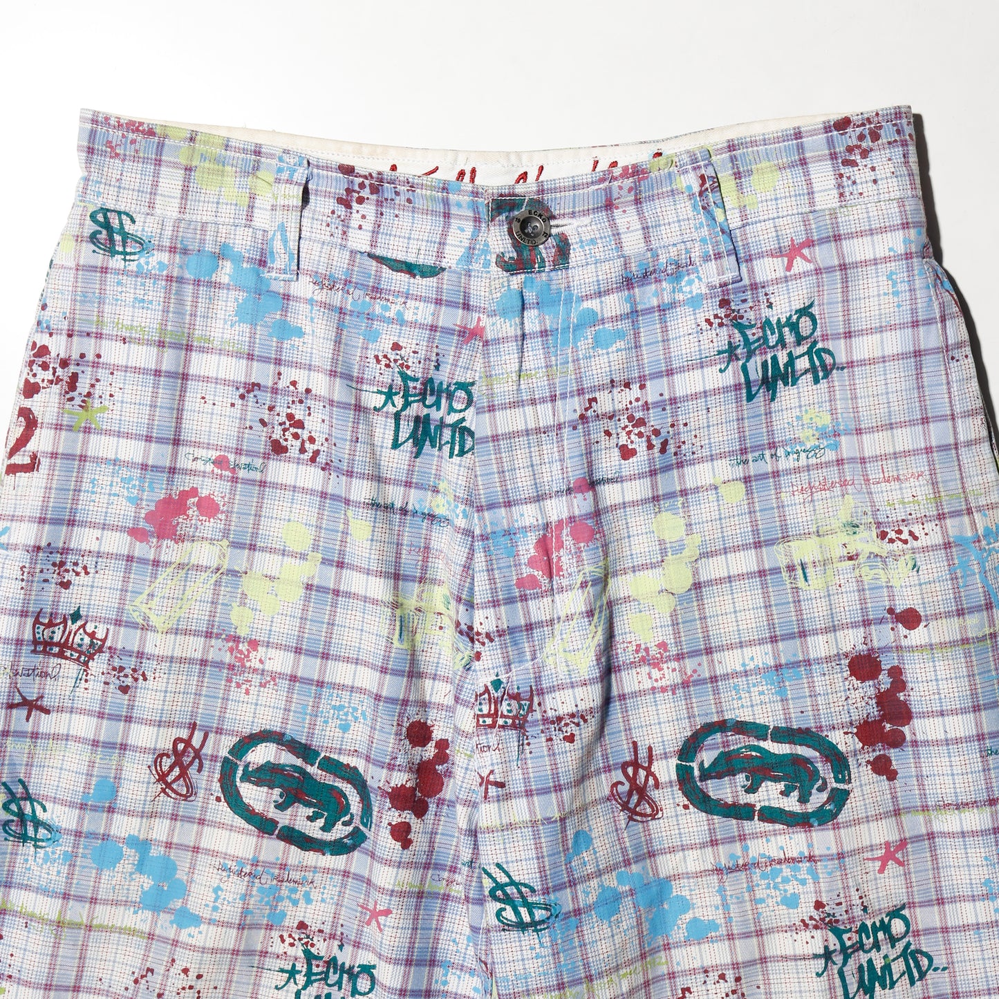 vintage Eckō unltd graffiti check shorts