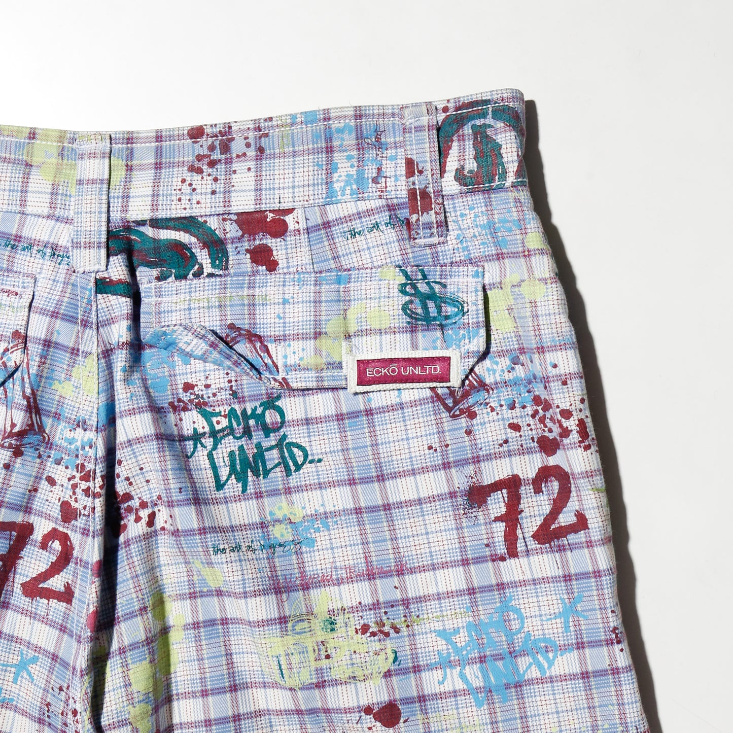 vintage Eckō unltd graffiti check shorts
